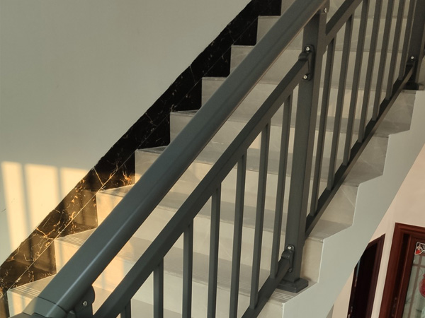 樓梯扶手選購(gòu)方法與技巧 樓梯扶手選購(gòu)方法與技巧
