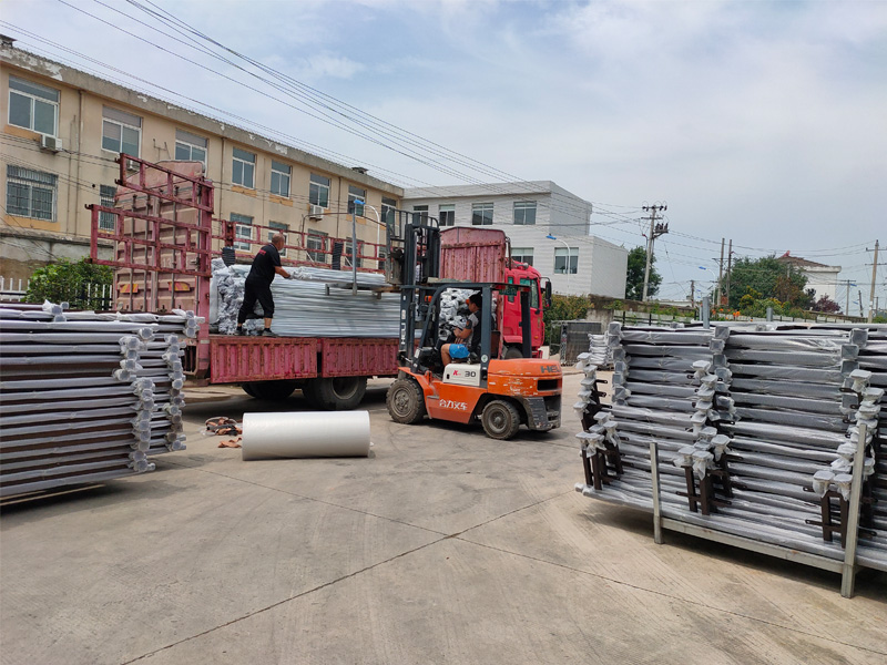 金用護欄2020年7月22日鋅鋼陽臺護欄發貨！