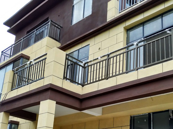 陽臺護(hù)欄選購標(biāo)準(zhǔn) 陽臺護(hù)欄選購標(biāo)準(zhǔn)