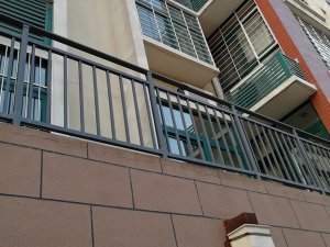 這幾種陽臺(tái)欄桿，最受采購(gòu)人員的青睞！