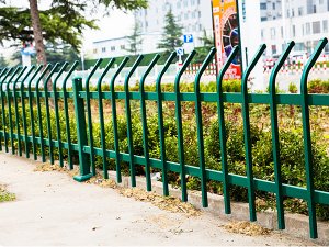 選擇鋅鋼柵欄廠家，這三點很重要！