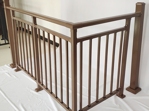 鋅鋼護欄表面是噴漆好還是噴塑好? 鋅鋼護欄表面是噴漆好還是噴塑好?