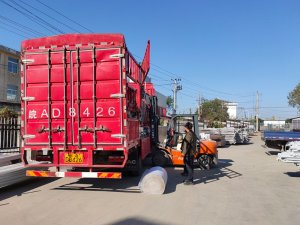 金用護欄2020年11月4日上午鋅鋼陽臺護欄發(fā)貨！