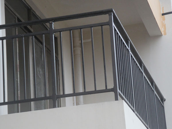 選擇鋅鋼護欄生產(chǎn)廠家,這幾點很重要! 選擇鋅鋼護欄生產(chǎn)廠家,這幾點很重要!