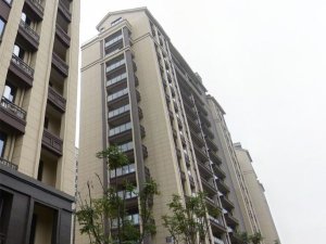 紹興錦樾華府小區陽臺玻璃護欄、鋅鋼樓梯扶手定制