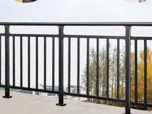 鋅鋼護欄和鋁合金護欄各有哪些優(yōu)勢？