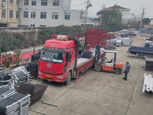 金用護欄2020年12月9日鋅鋼落地窗護欄發貨！