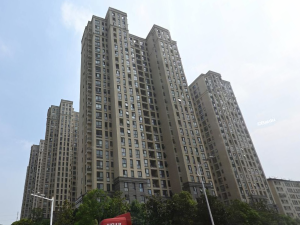 揚州奧園湖濱名都小區(qū)空調(diào)護欄、樓梯扶手定制