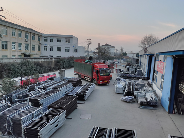 金用護欄2020年12月22日鋅鋼陽臺護欄發貨！