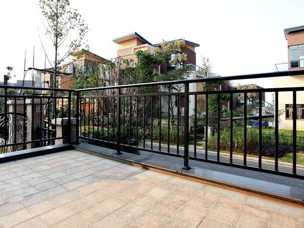 陽臺護欄什么材質做的最耐用? 陽臺護欄什么材質做的最耐用?
