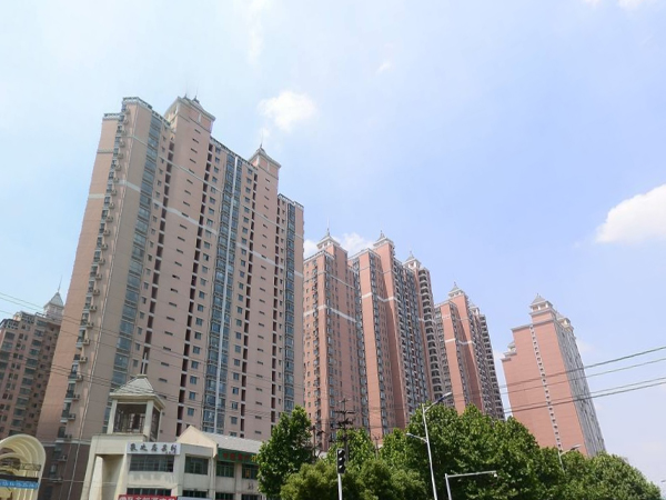 合肥東海星城小區空調護欄、樓梯扶手定制