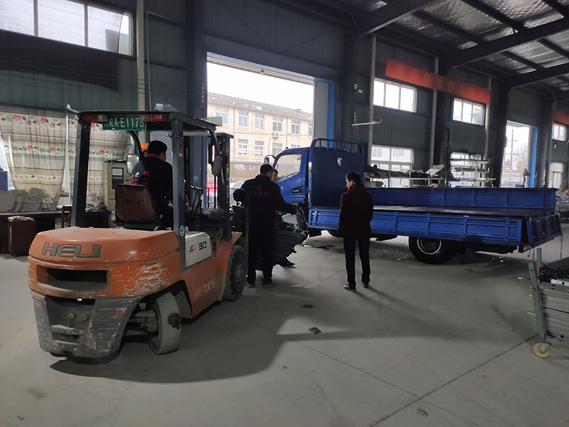 金用護(hù)欄2021年3月8日鋅鋼飄窗護(hù)欄發(fā)貨! 金用護(hù)欄2021年3月8日鋅鋼飄窗護(hù)欄發(fā)貨!