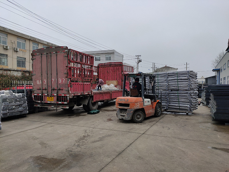 金用護欄2021年3月9日鋅鋼陽臺護欄發貨！