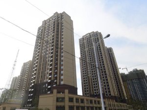 六安康泰幸福嘉園小區項目定制百葉窗、空調欄桿