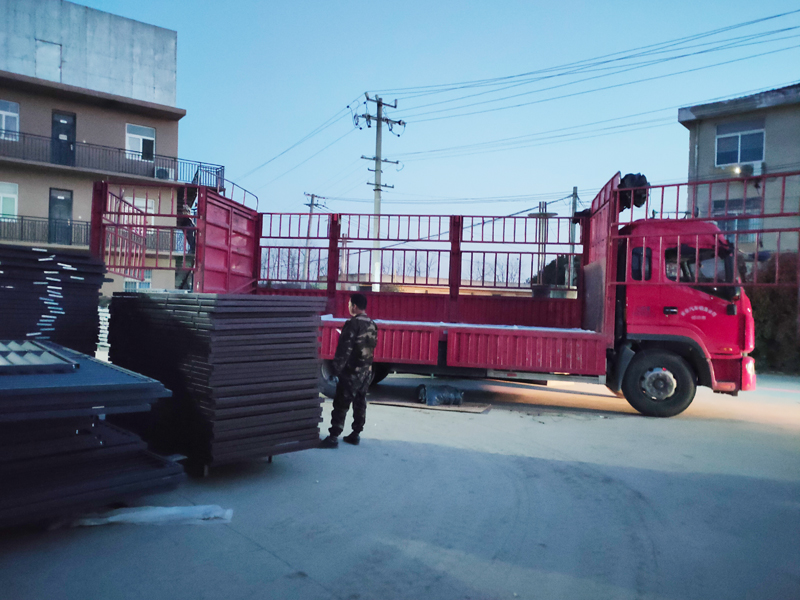 金用護欄2021年3月22日鋁合金百葉窗發(fā)貨! 金用護欄2021年3月22日鋁合金百葉窗發(fā)貨!