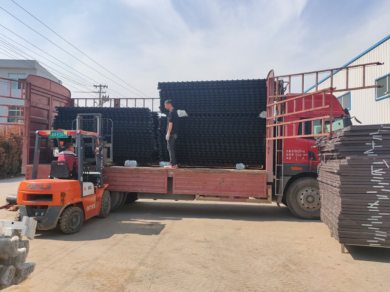 金用護欄2021年3月24日鋅鋼圍墻護欄發貨！