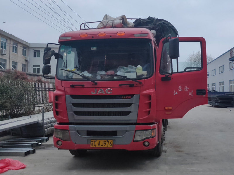 金用護欄2021年3月26日下午鋅鋼護窗欄桿發(fā)貨! 金用護欄2021年3月26日下午鋅鋼護窗欄桿發(fā)貨!