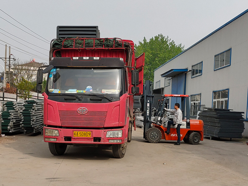 金用護欄2021年4月16日第一車百葉窗發貨! 金用護欄2021年4月16日第一車百葉窗發貨!