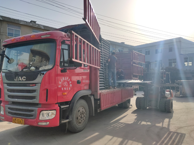 金用護欄2021年4月30日鋅鋼百葉窗發貨! 金用護欄2021年4月30日鋅鋼百葉窗發貨!