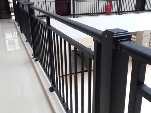 快速辨別鋅鋼護(hù)欄質(zhì)量好壞的兩個(gè)方法