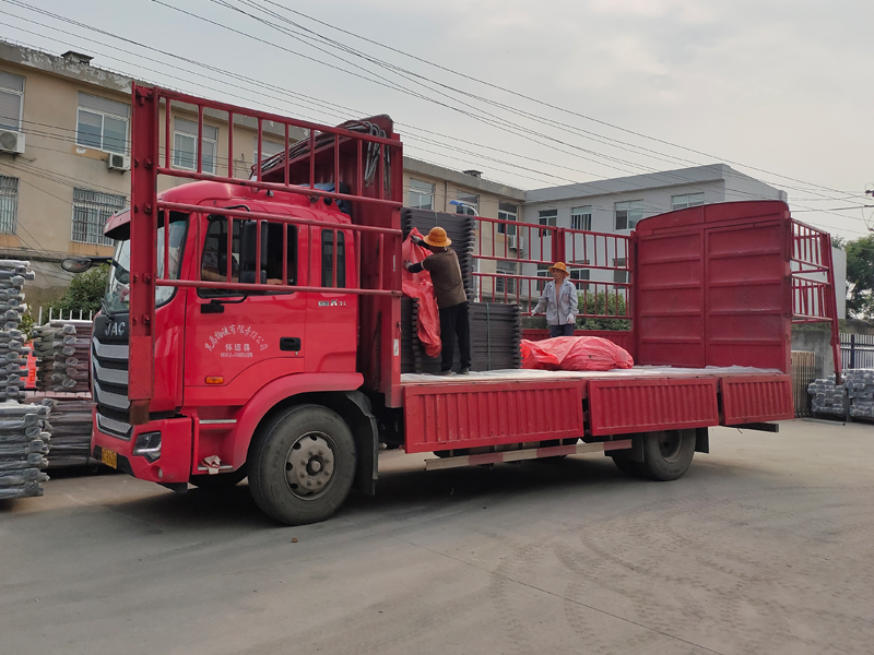 金用護欄2021年6月9日鋅鋼護窗欄桿發貨！