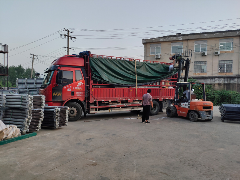 金用護(hù)欄2021年7月30日鋅鋼陽(yáng)臺(tái)護(hù)欄發(fā)貨! 金用護(hù)欄2021年7月30日鋅鋼陽(yáng)臺(tái)護(hù)欄發(fā)貨!