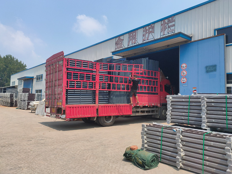 金用護欄2021年8月3日鋅鋼百葉窗發貨! 金用護欄2021年8月3日鋅鋼百葉窗發貨!