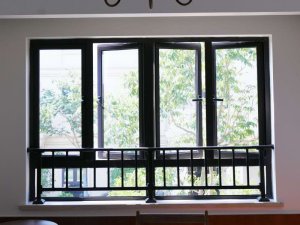 飄窗護欄結構組成