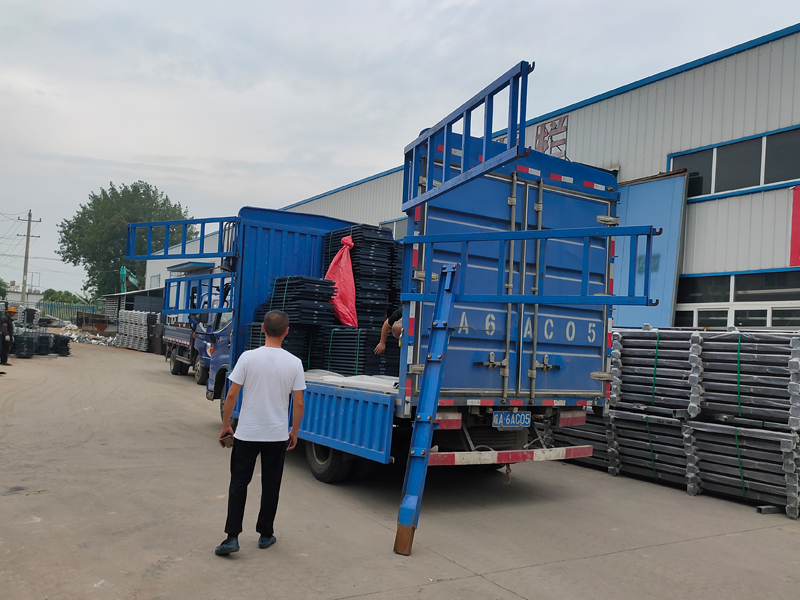 金用護(hù)欄2021年8月10日鋅鋼空調(diào)欄桿發(fā)貨! 金用護(hù)欄2021年8月10日鋅鋼空調(diào)欄桿發(fā)貨!