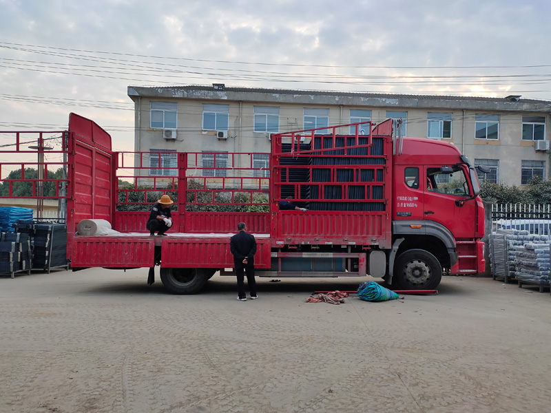 金用護欄2021年11月10日鋅鋼百葉窗發貨！