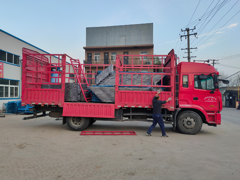 金用護欄2021年11月19日鋅鋼護窗欄桿發(fā)貨！