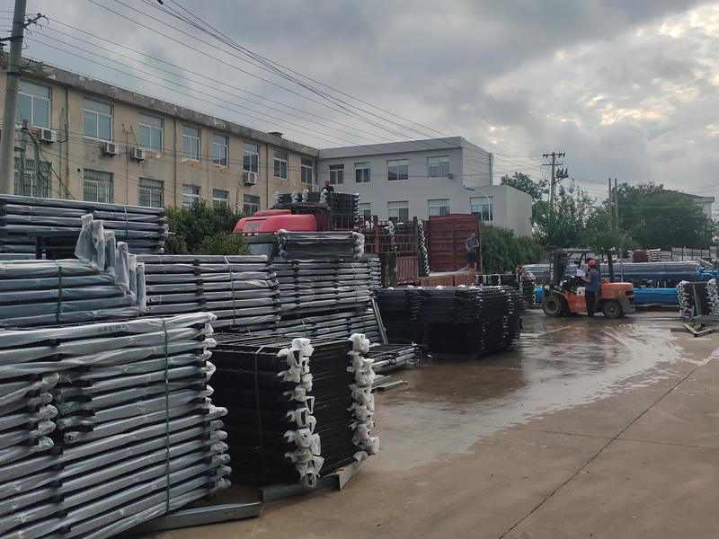 2023年7月19日鋅鋼飄窗護欄裝車發貨! 2023年7月19日鋅鋼飄窗護欄裝車發貨!