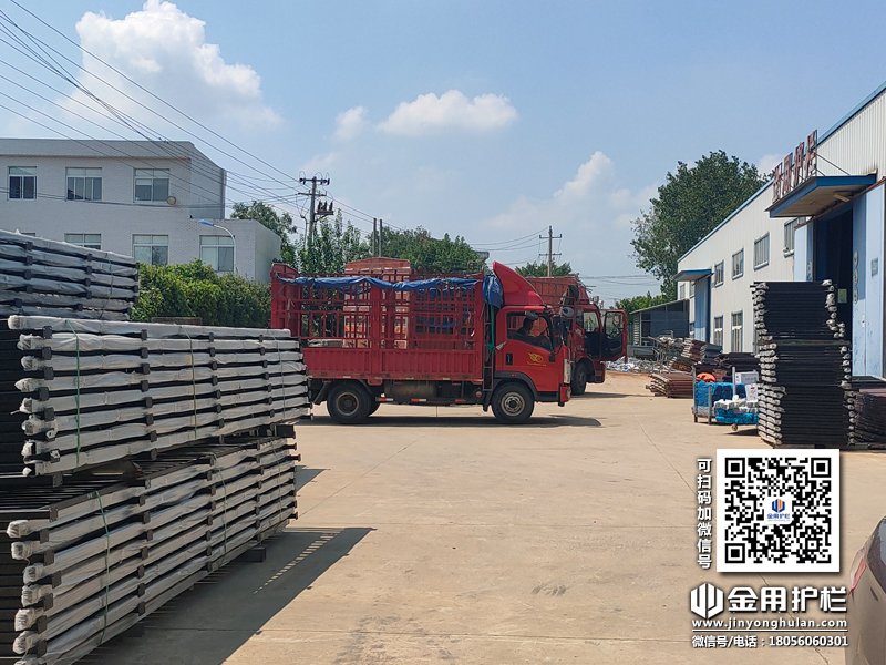 2023年8月22日鋅鋼百葉窗裝車發(fā)貨! 2023年8月22日鋅鋼百葉窗裝車發(fā)貨!