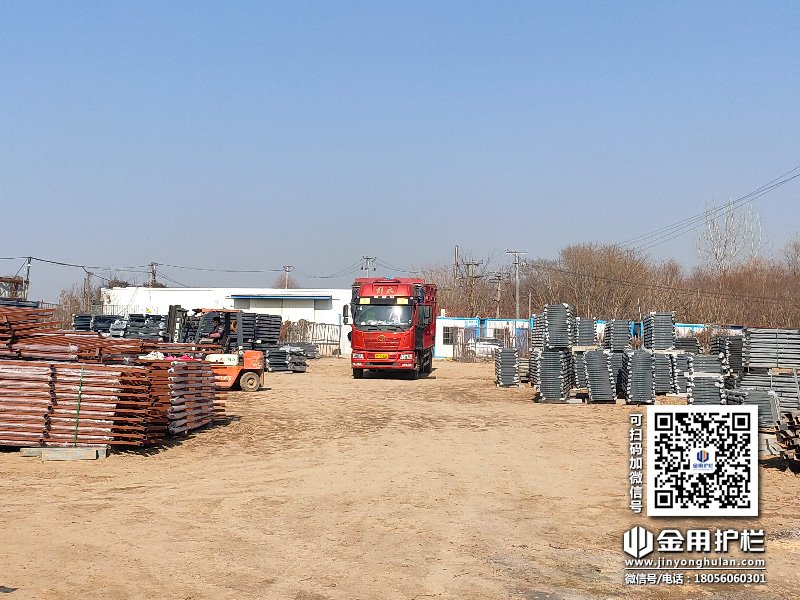 2024年1月13日鋅鋼百葉窗裝車(chē)發(fā)貨! 2024年1月13日鋅鋼百葉窗裝車(chē)發(fā)貨!