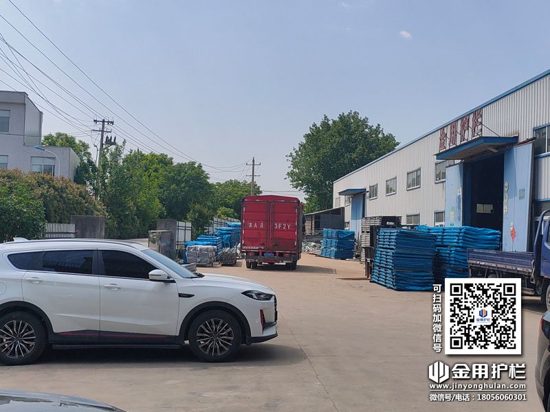 2024年5月10日鋅鋼百葉窗裝車發貨! 2024年5月10日鋅鋼百葉窗裝車發貨!