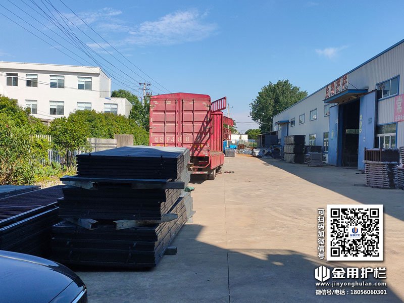 2024年5月30日鋅鋼護窗欄桿裝車發貨！