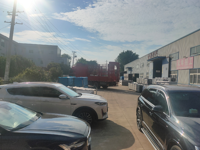 2024年7月23日鋅鋼百葉窗裝車發貨! 2024年7月23日鋅鋼百葉窗裝車發貨!