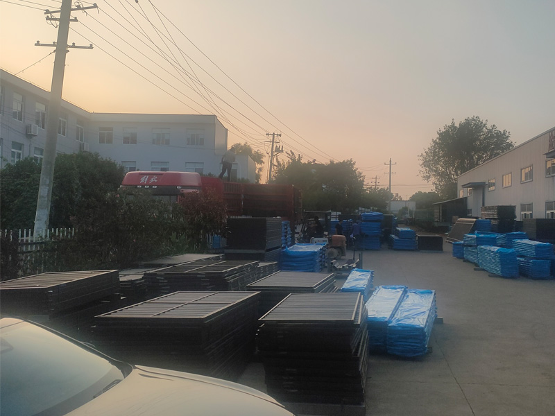 2024年9月14日鋅鋼陽臺護欄裝車發貨! 2024年9月14日鋅鋼陽臺護欄裝車發貨!