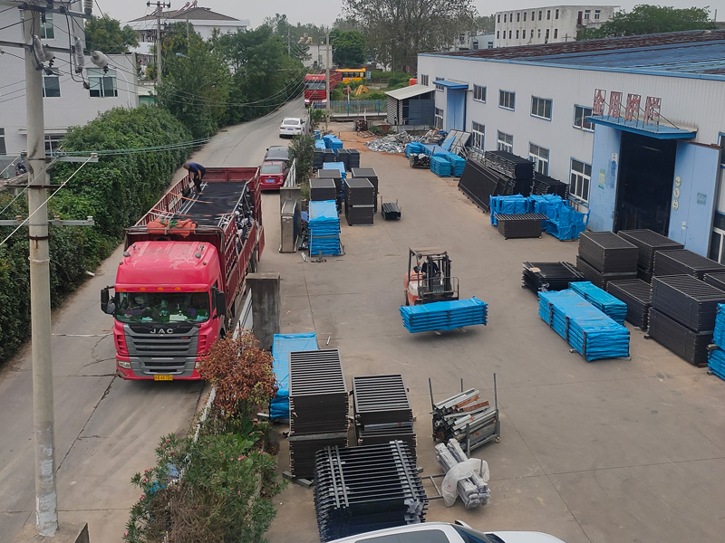 2024年9月27日鋅鋼圍墻護欄裝車發貨！