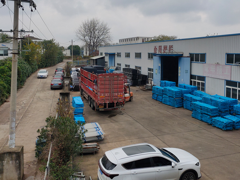 2024年11月20日鋅鋼百葉窗裝車發貨! 2024年11月20日鋅鋼百葉窗裝車發貨!