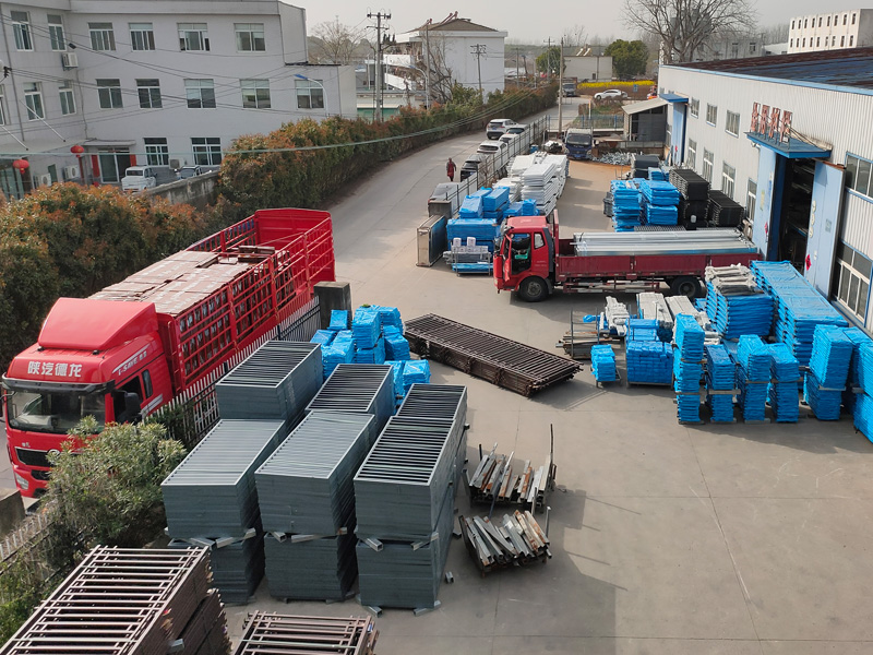 2025年3月24日鋁合金百葉窗裝車(chē)發(fā)貨! 2025年3月24日鋁合金百葉窗裝車(chē)發(fā)貨!