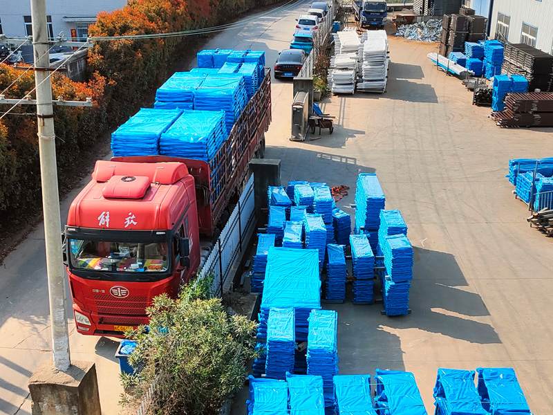 2025年4月7日鋅鋼護(hù)窗欄桿裝車發(fā)貨! 2025年4月7日鋅鋼護(hù)窗欄桿裝車發(fā)貨!