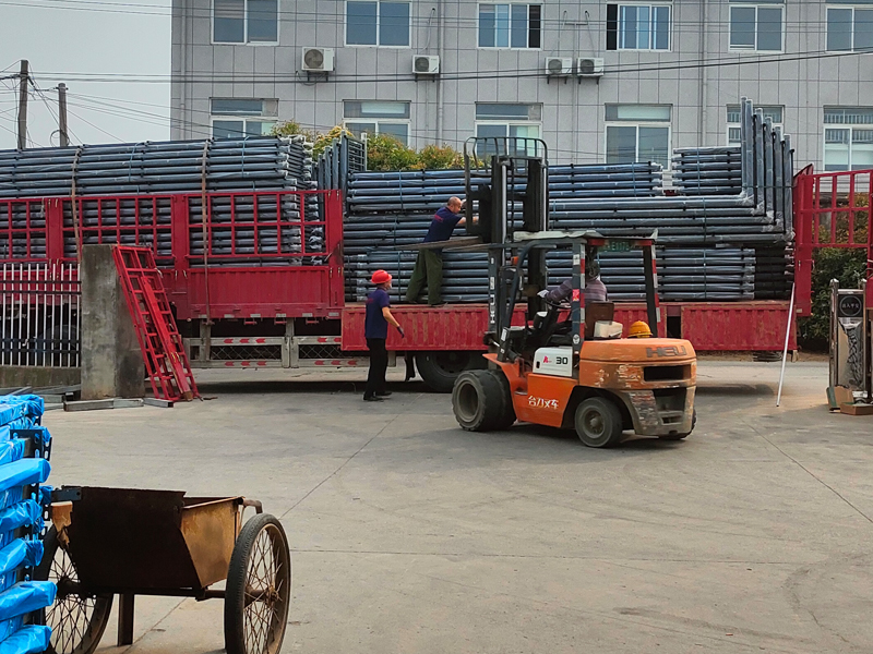 2025年4月22日鋅鋼陽臺欄桿裝車發(fā)貨! 2025年4月22日鋅鋼陽臺欄桿裝車發(fā)貨!