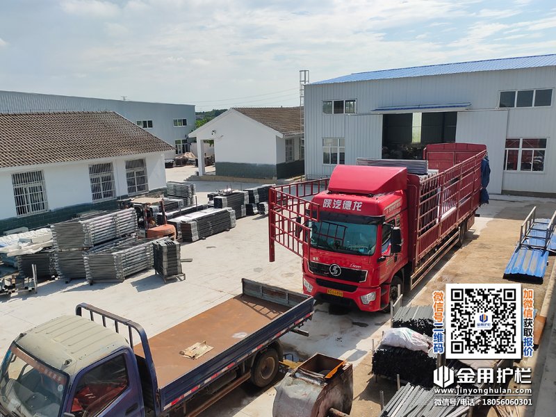 2025年6月30日鋁合金百葉窗裝車發貨! 2025年6月30日鋁合金百葉窗裝車發貨!