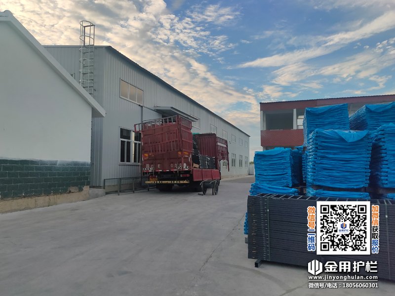 2025年7月30日鋅鋼護窗欄桿裝車發貨! 2025年7月30日鋅鋼護窗欄桿裝車發貨!