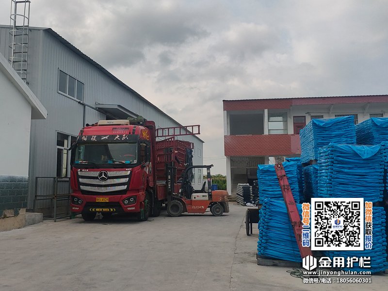 2025年8月7日鋅鋼護(hù)窗欄桿裝車發(fā)貨！