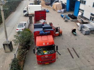 2025年11月8日鋅鋼百葉窗裝車發貨！